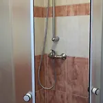 Apartmanhaz Gabriella * Harkan