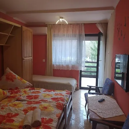 Apartmanhaz Gabriella * Harkány