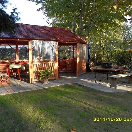 Apartmanhaz Gabriella Apartment *
