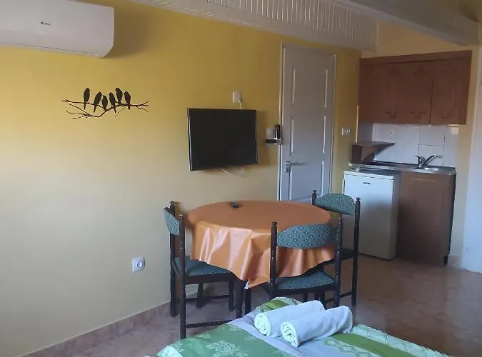 Apartmanhaz Gabriella 아파트