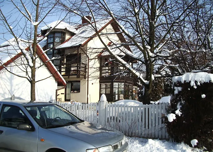 Apartmanhaz Gabriella 하르카니
